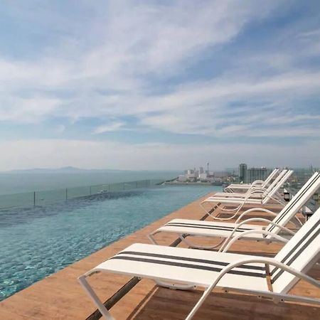 The Riviera Jomtien Apartment Exterior photo