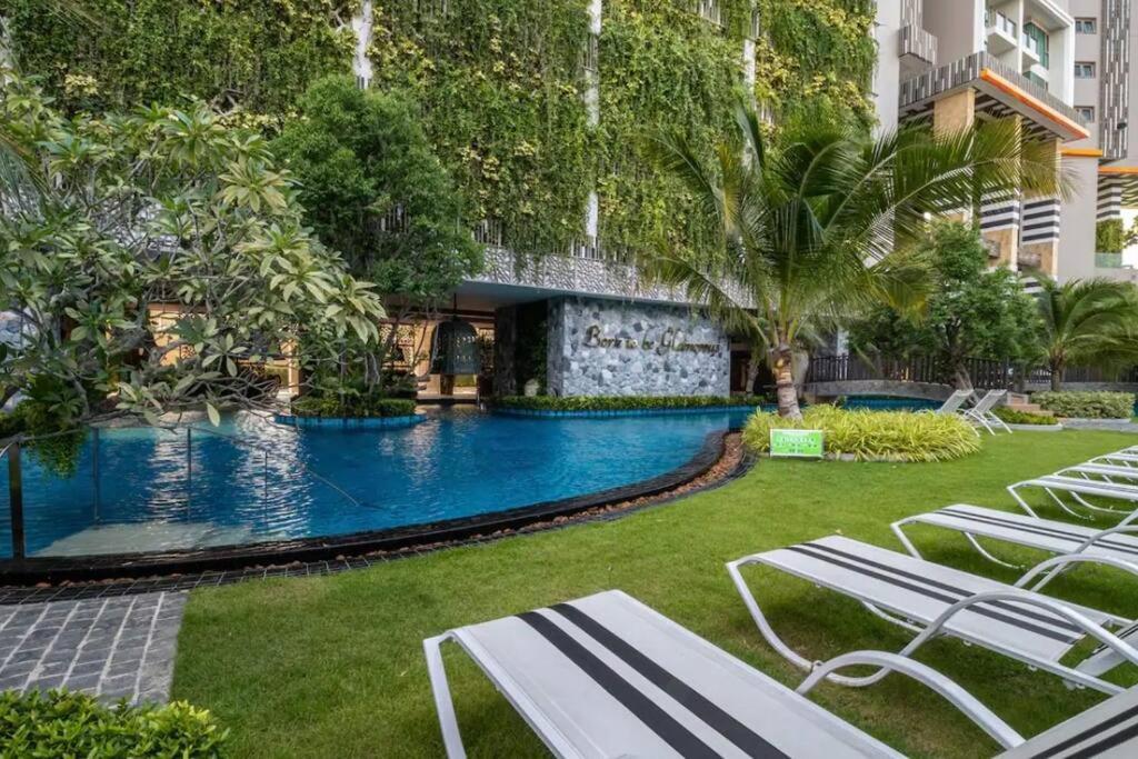 The Riviera Jomtien Apartment Exterior photo